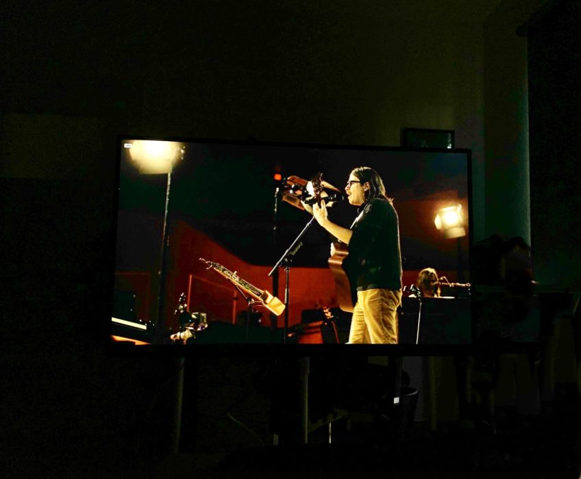 Streaming-Konzert: Weezer spielen ihr orchestrales "OK Human" in der opulenten Walt Disney Concert Hall in Los Angeles.