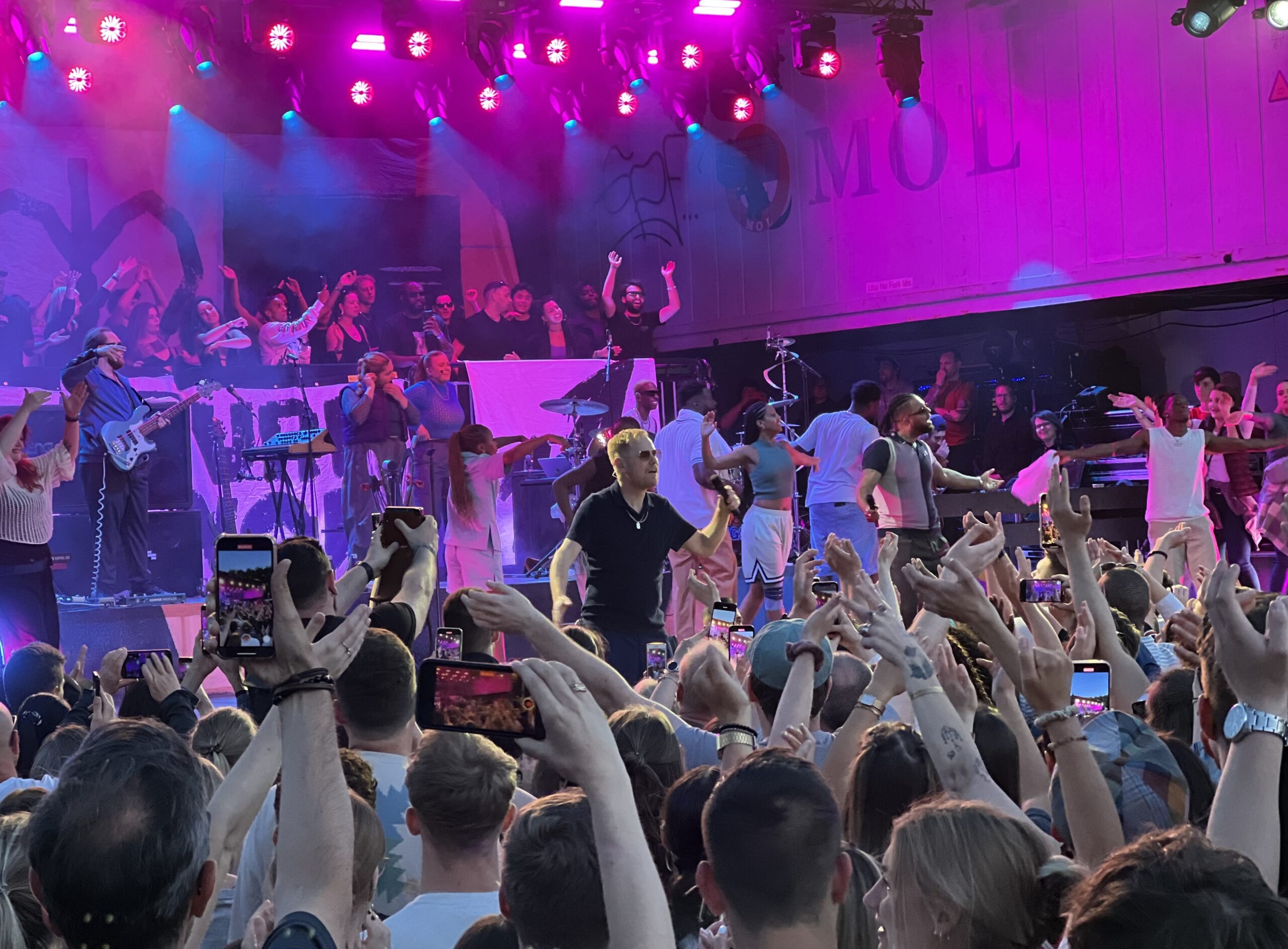 Erstaunlich Köln Südbrücke Konzert Bild